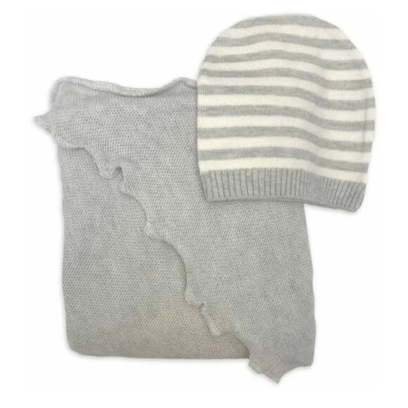 Wonder Nation Wrap and Hat 2 Piece Set Soft Gray 30X60 - Picture 2 of 3